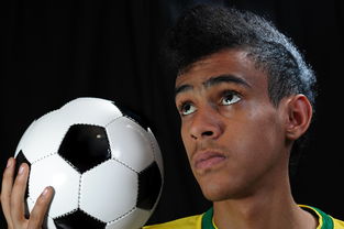 开云官方网页登录-NBA最佳新秀竞争激烈 三人数据旗鼓相当，nba最佳新秀含金量