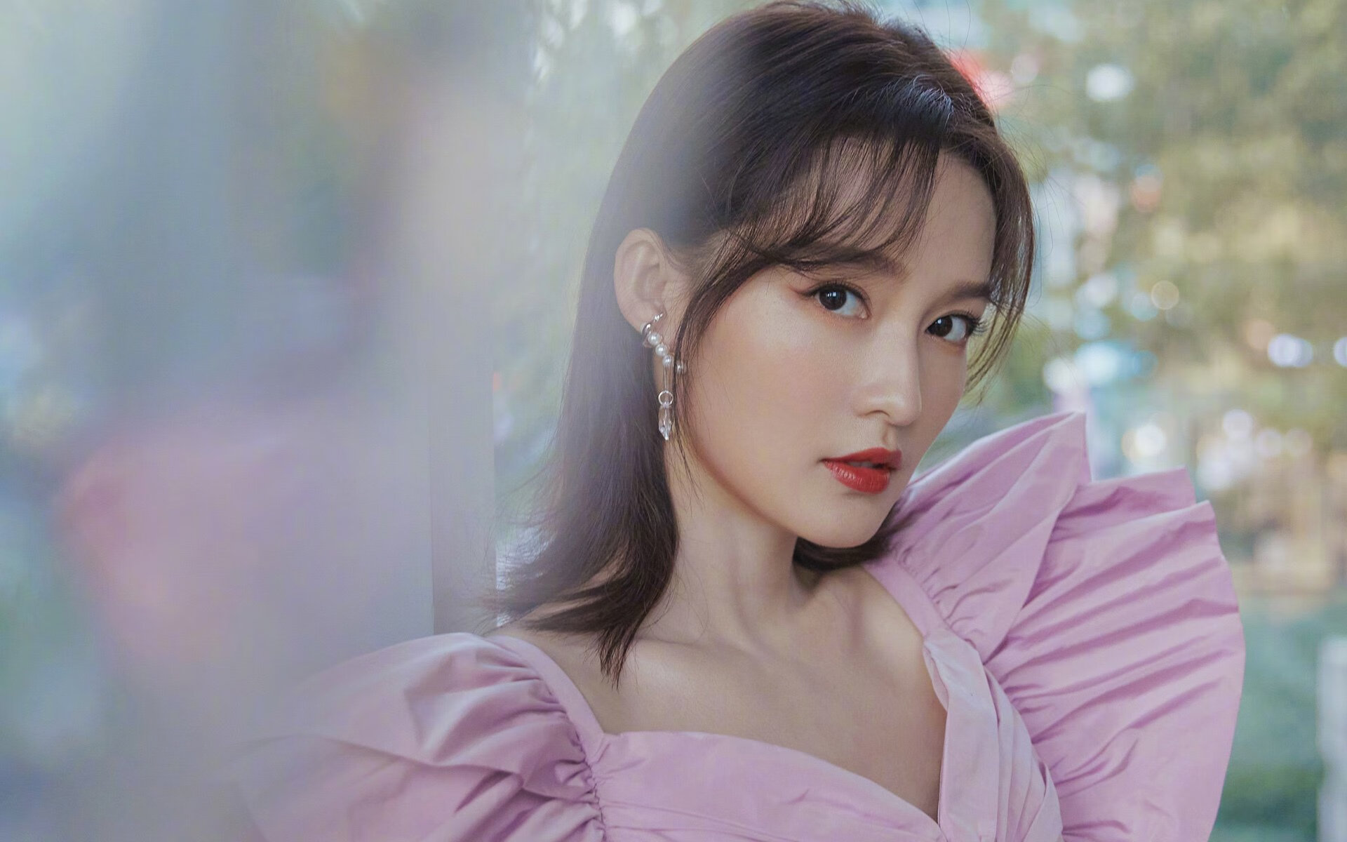 开云入口-基：全黑队的“攻防双全者”，每次突破和拦截都显示出极高的球技