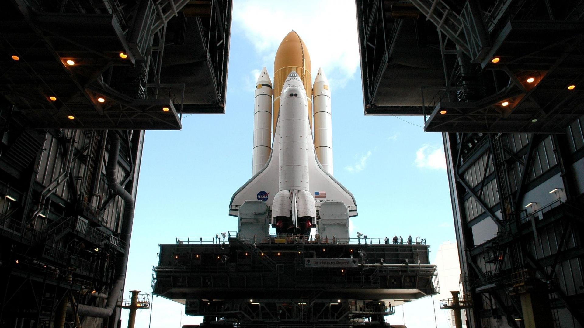 球星亲子同场亮相，家庭故事感动球迷，球星儿子踢球